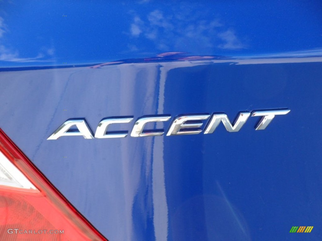 2012 Accent SE 5 Door - Marathon Blue / Black photo #16