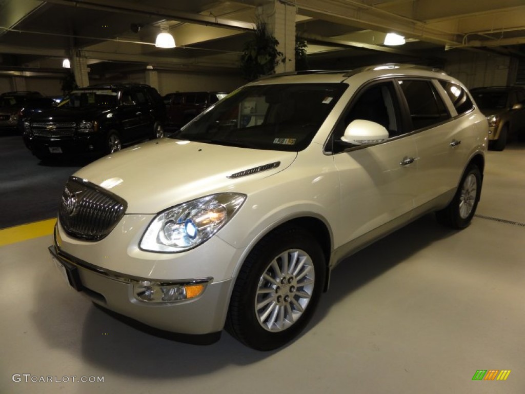 2010 Enclave CXL AWD - White Diamond Tricoat / Ebony/Ebony photo #1