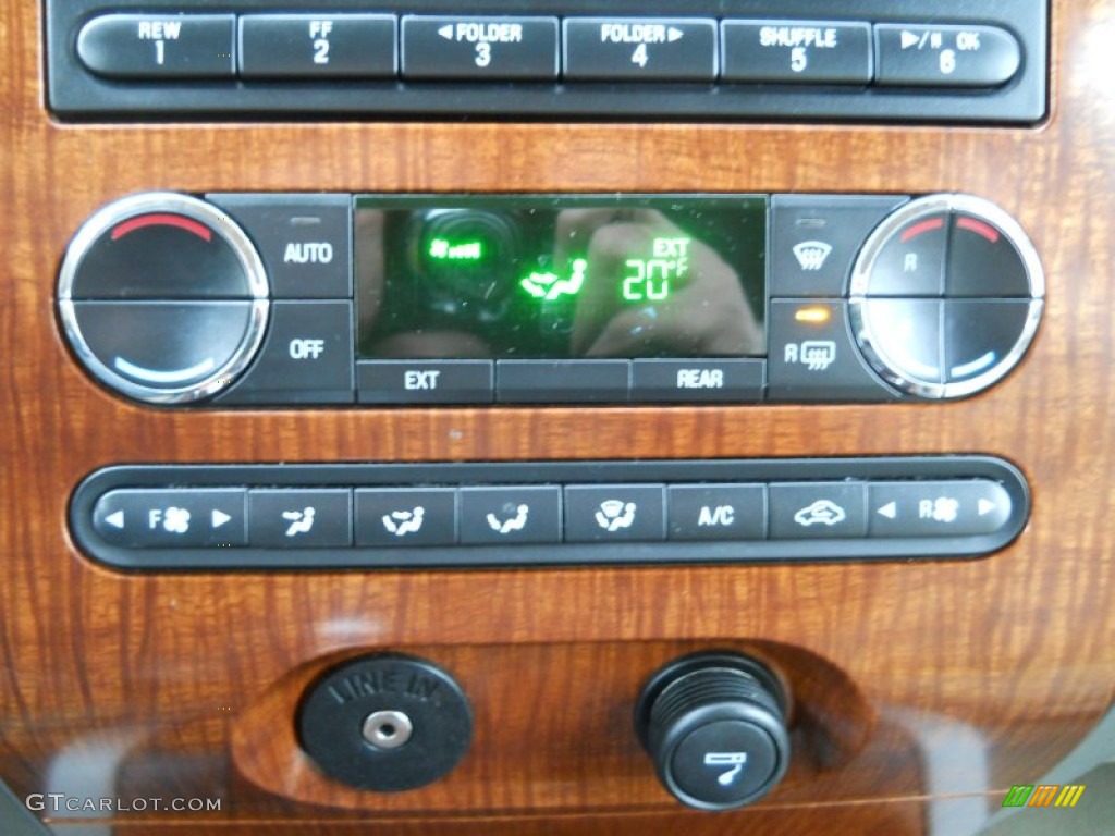 2008 Ford Expedition EL Eddie Bauer 4x4 Controls Photo #59167598