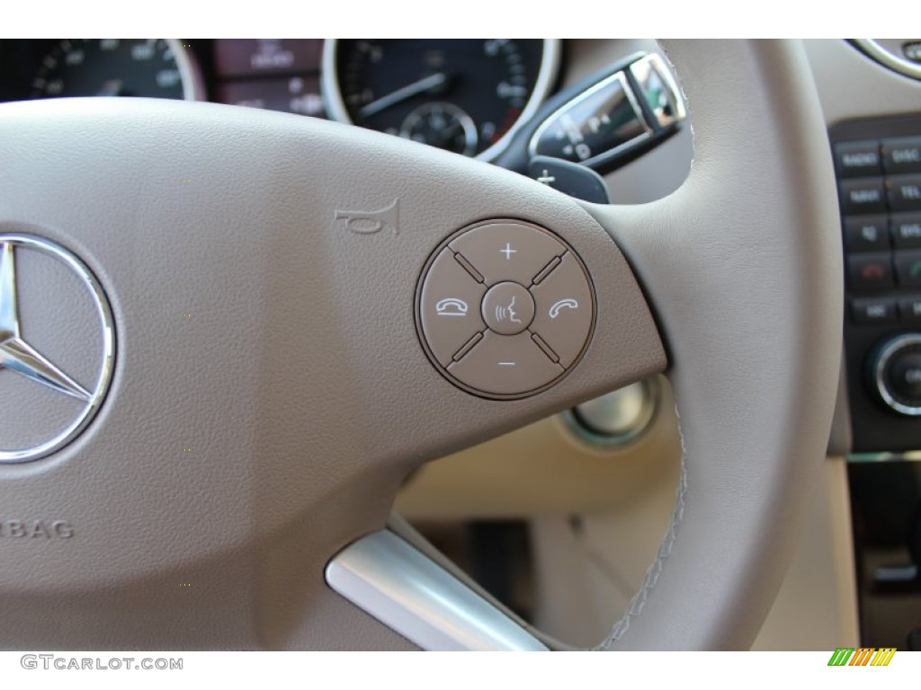 2010 Mercedes-Benz ML 550 4Matic Controls Photo #59171174