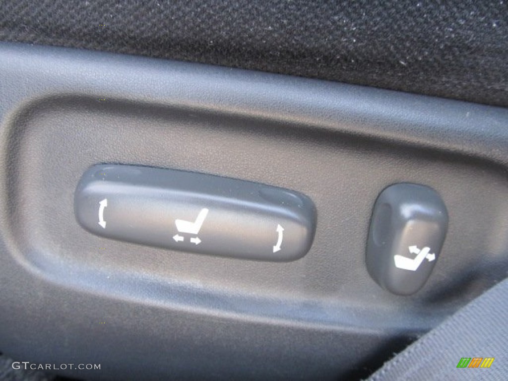 2005 Camry SE - Salsa Red Pearl / Dark Gray photo #11