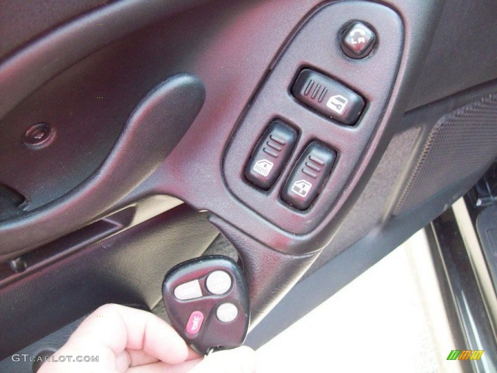 2002 Chevrolet Camaro Z28 SS 35th Anniversary Edition Coupe Keys Photo #59172291