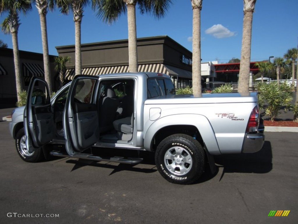 2011 Tacoma V6 TRD PreRunner Double Cab - Silver Streak Mica / Graphite Gray photo #11