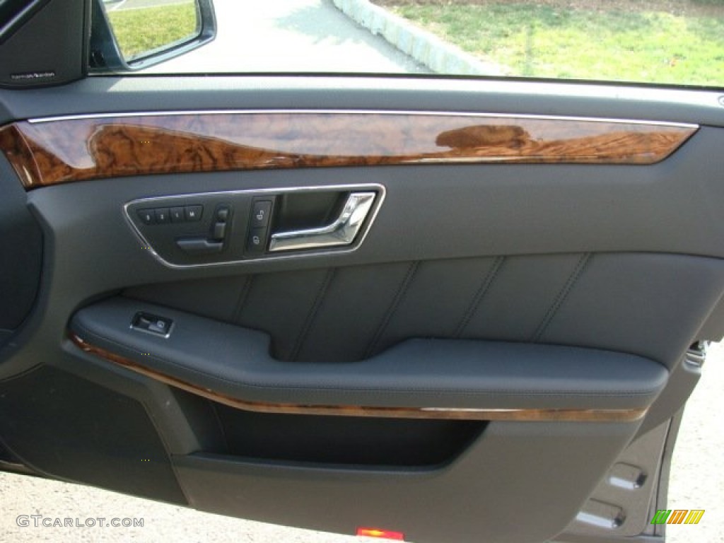2011 Mercedes-Benz E 350 BlueTEC Sedan Black Door Panel Photo #59176136