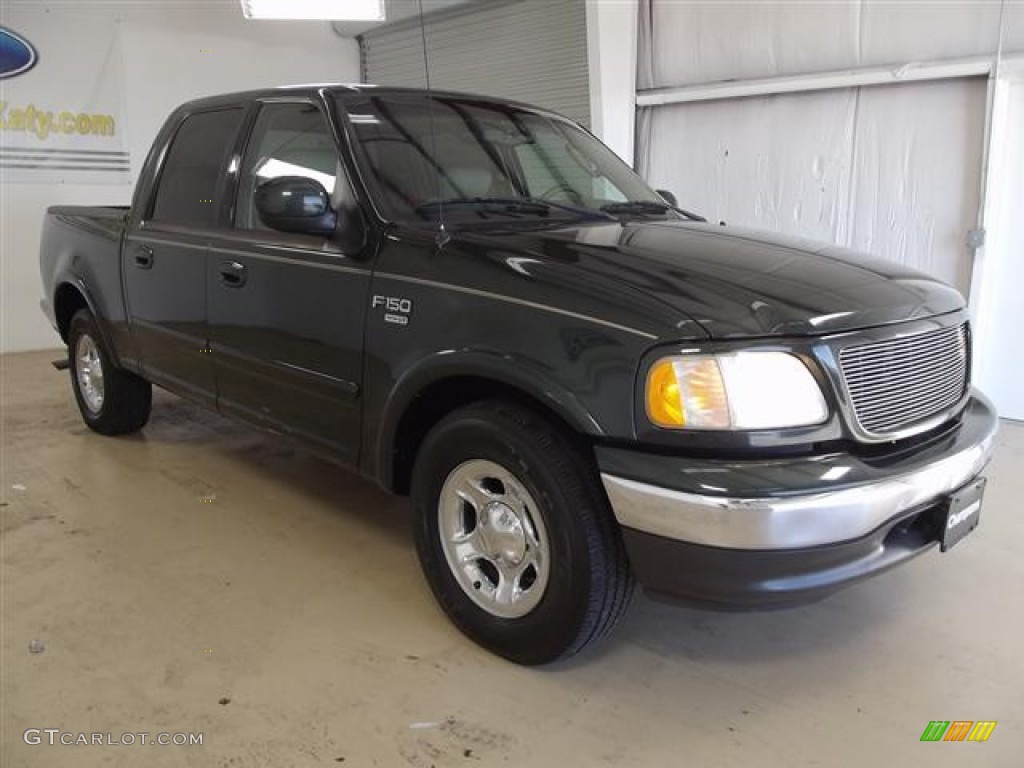 2002 F150 Lariat SuperCrew - Dark Highland Green Metallic / Medium Parchment photo #3