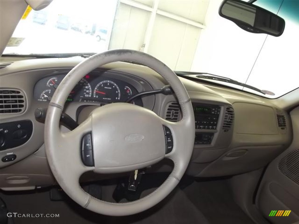 2002 F150 Lariat SuperCrew - Dark Highland Green Metallic / Medium Parchment photo #11