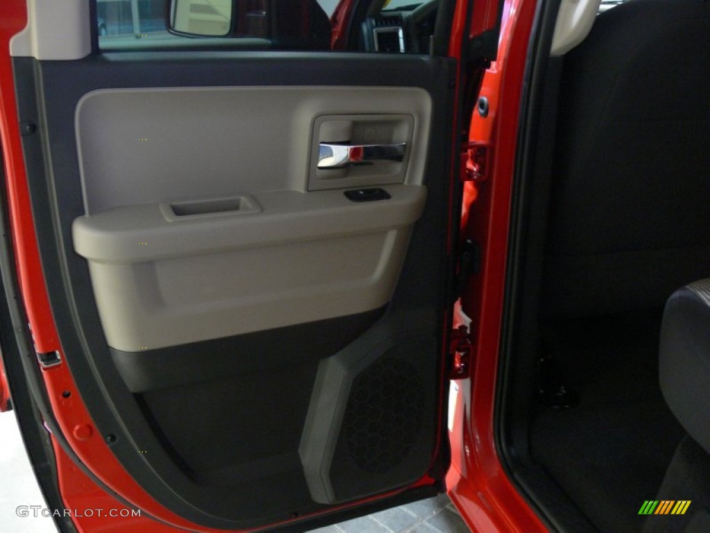 2011 Ram 1500 SLT Quad Cab - Flame Red / Dark Slate Gray/Medium Graystone photo #14