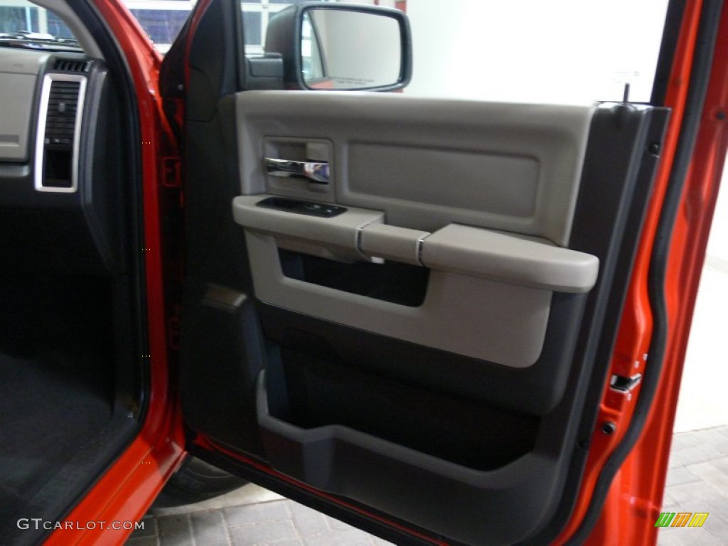 2011 Ram 1500 SLT Quad Cab - Flame Red / Dark Slate Gray/Medium Graystone photo #17
