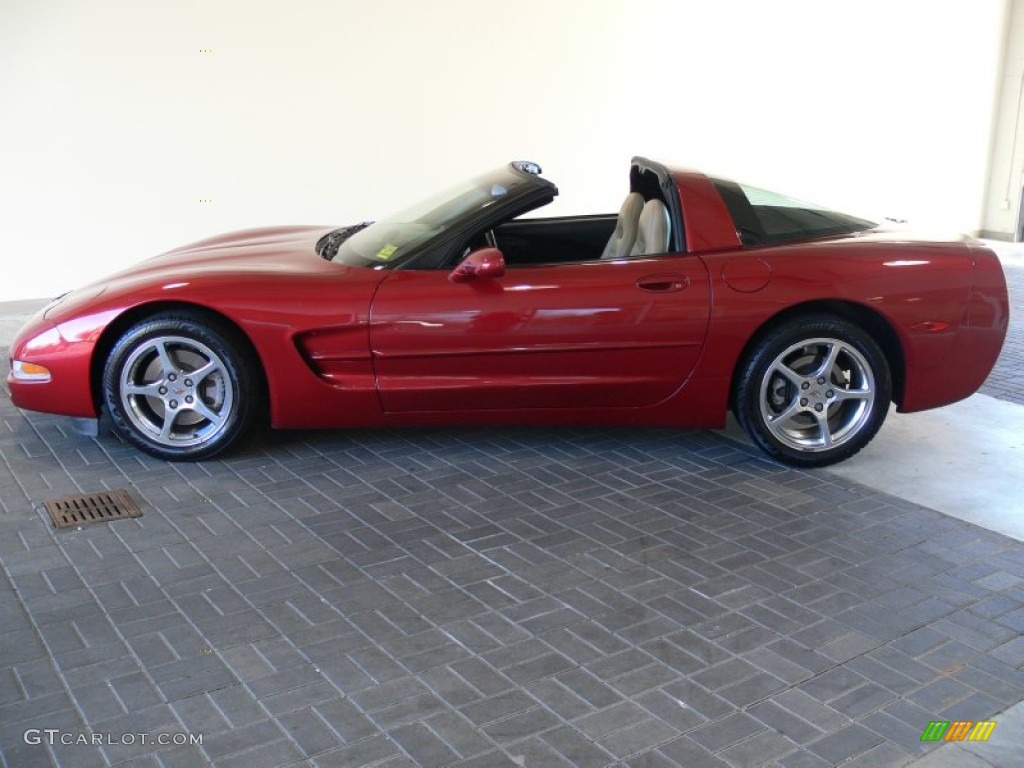 2000 Corvette Coupe - Magnetic Red Metallic / Light Oak photo #2