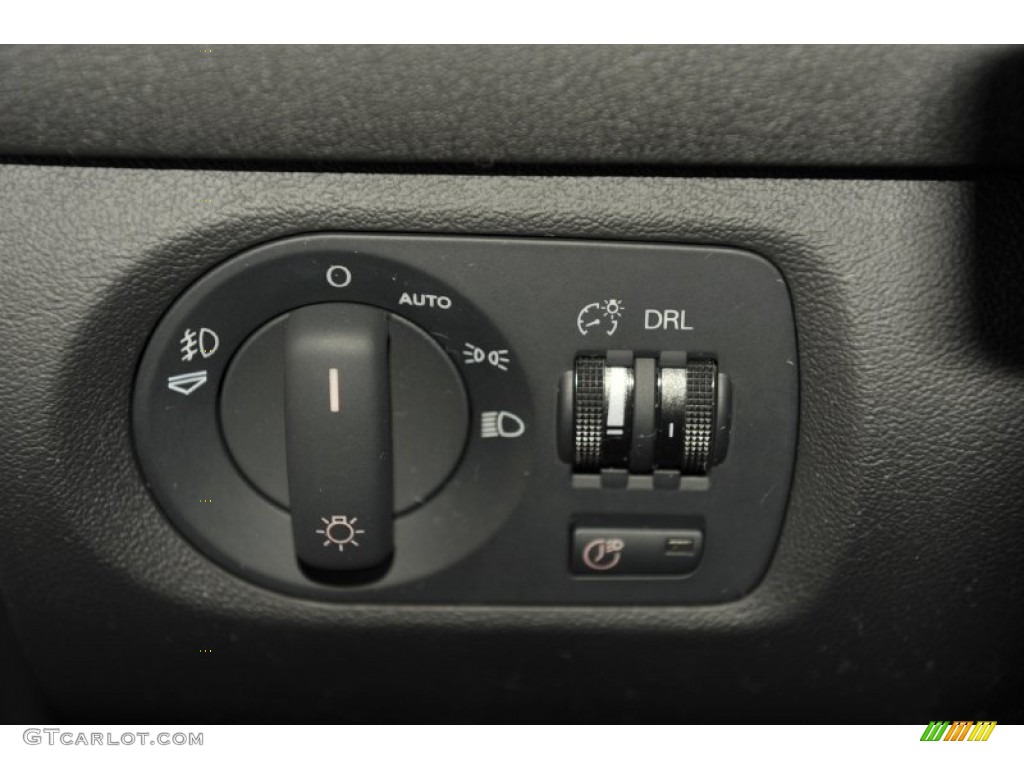 2008 Audi A3 2.0T Controls Photo #59182370