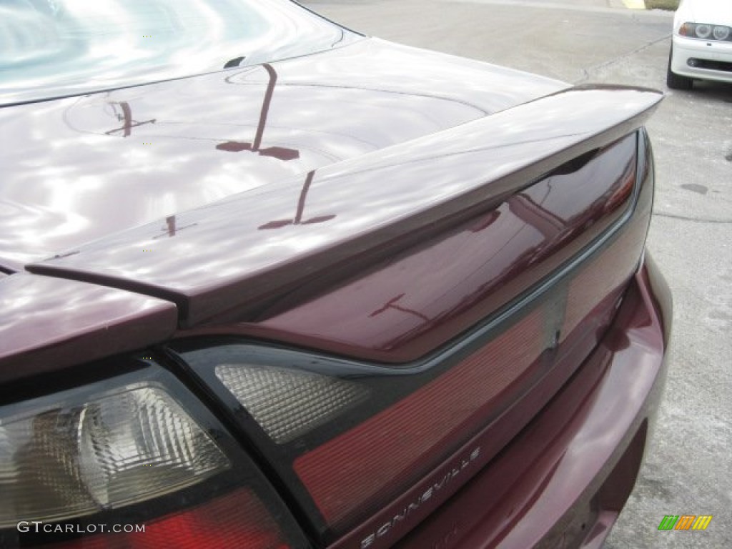 2005 Bonneville GXP - Cranberry Red Metallic / Dark Pewter photo #17