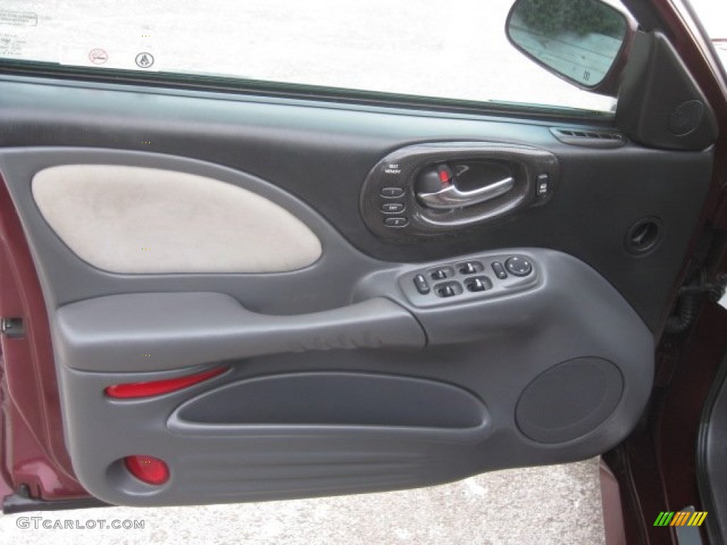 2005 Pontiac Bonneville GXP Dark Pewter Door Panel Photo #59188583
