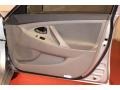 Titanium Metallic - Camry XLE Photo No. 20