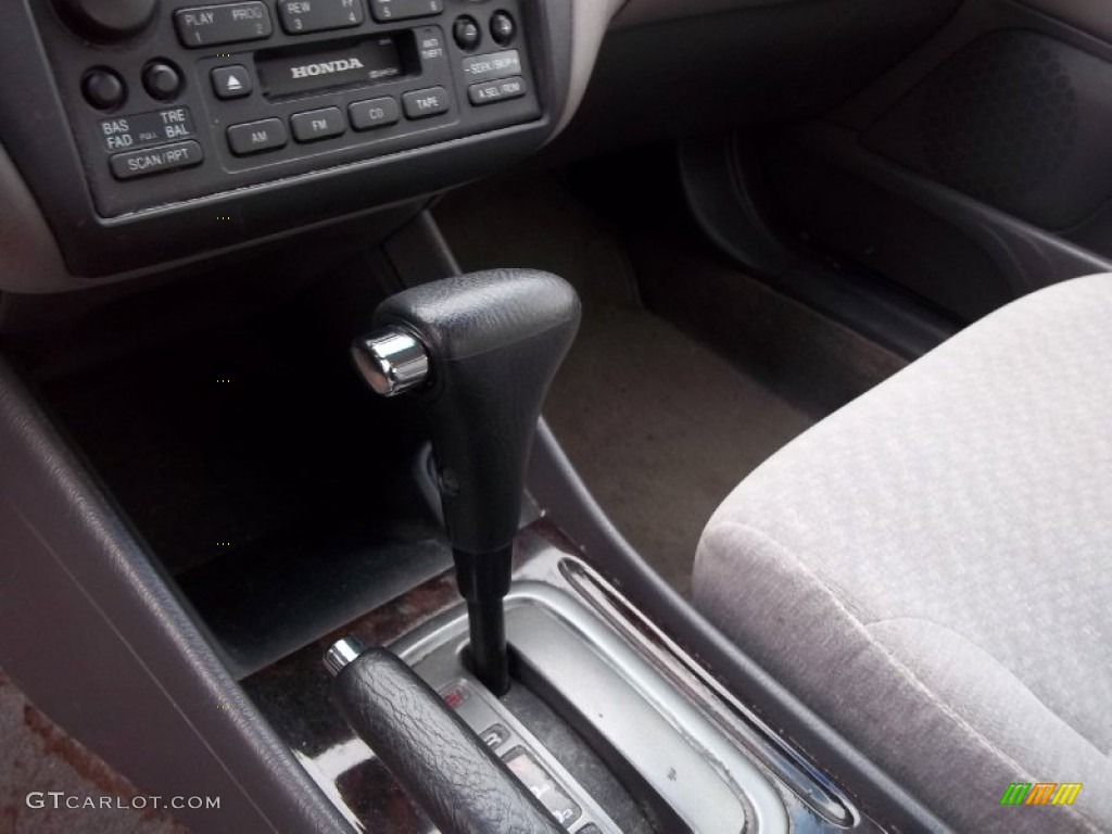 2002 Honda Accord VP Sedan 4 Speed Automatic Transmission Photo #59195732