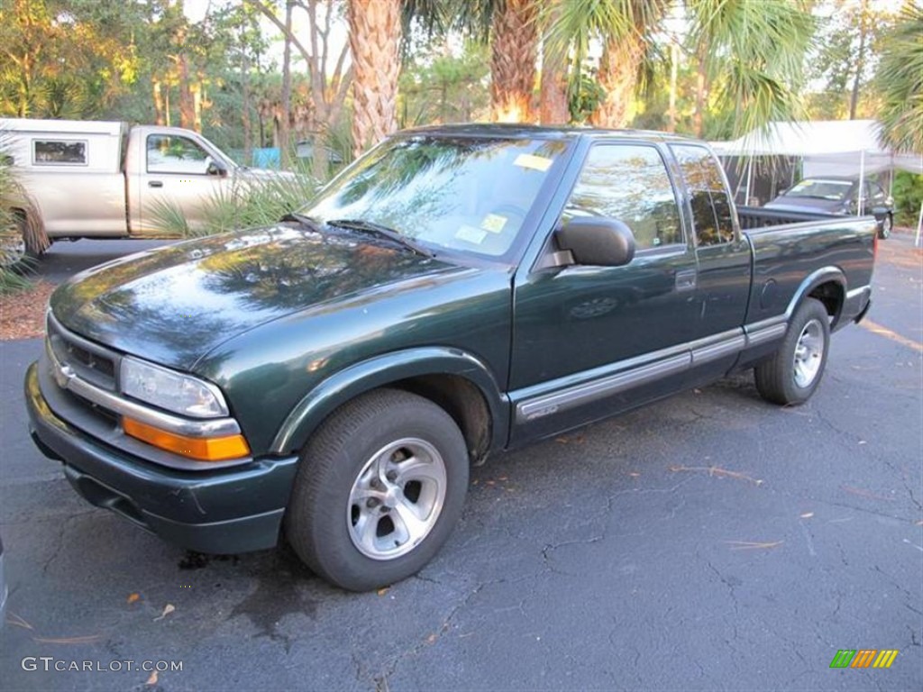 Forest Green Metallic 2001 Chevrolet S10 LS Extended Cab Exterior Photo #59197880