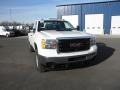 Summit White - Sierra 2500HD Regular Cab 4x4 Photo No. 2