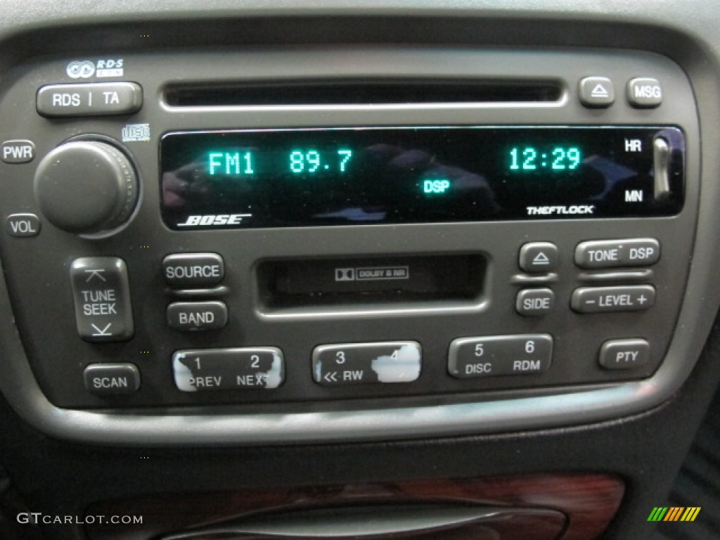 2002 Cadillac DeVille DTS Audio System Photo #59204243