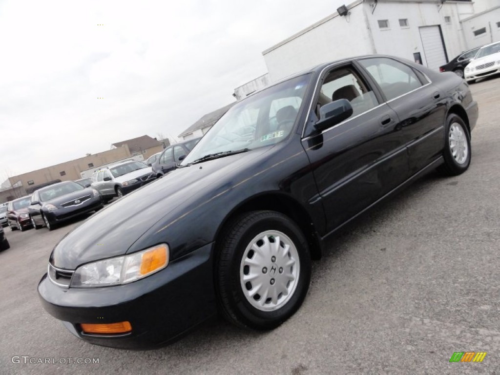 1997 Accord EX Sedan - Sherwood Green Metallic / Ivory photo #2