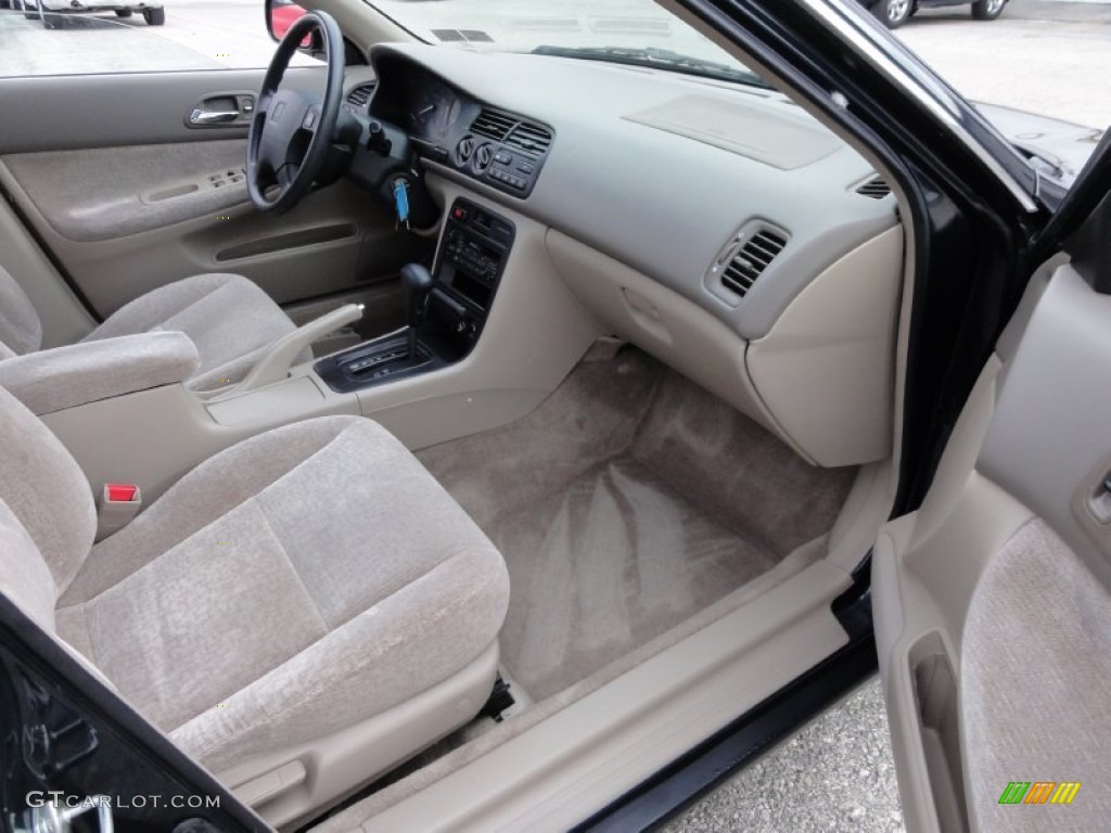 1997 Accord EX Sedan - Sherwood Green Metallic / Ivory photo #18
