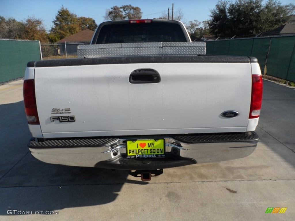 2002 F150 XLT SuperCab - Oxford White / Medium Parchment photo #4