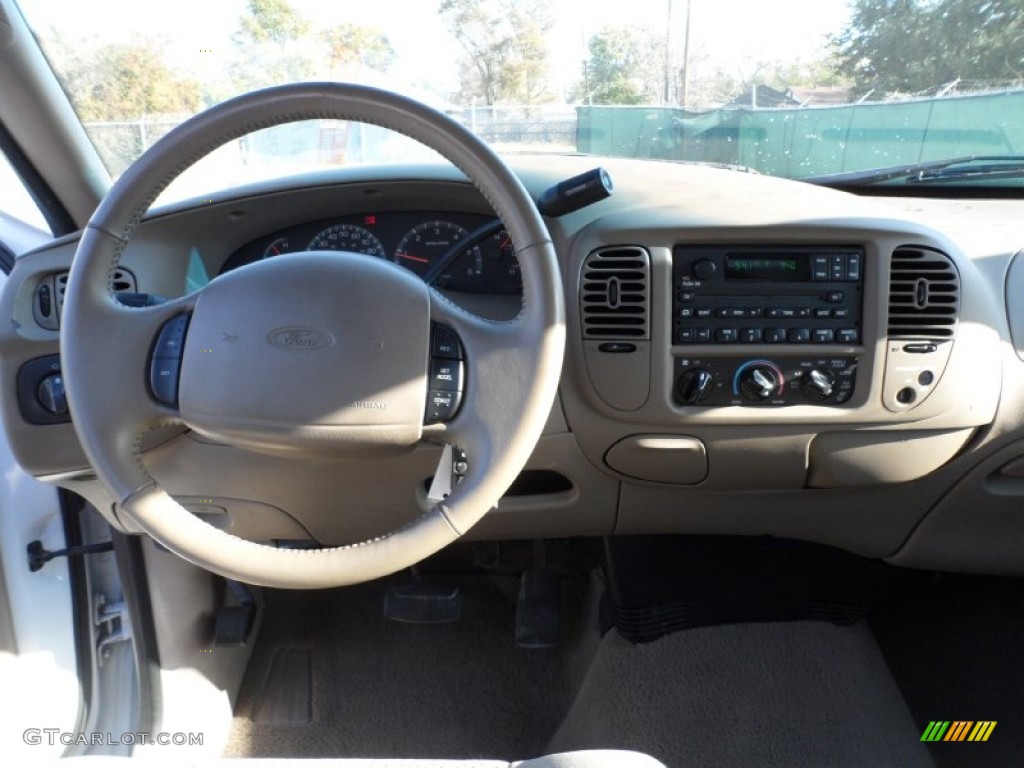 2002 F150 XLT SuperCab - Oxford White / Medium Parchment photo #38