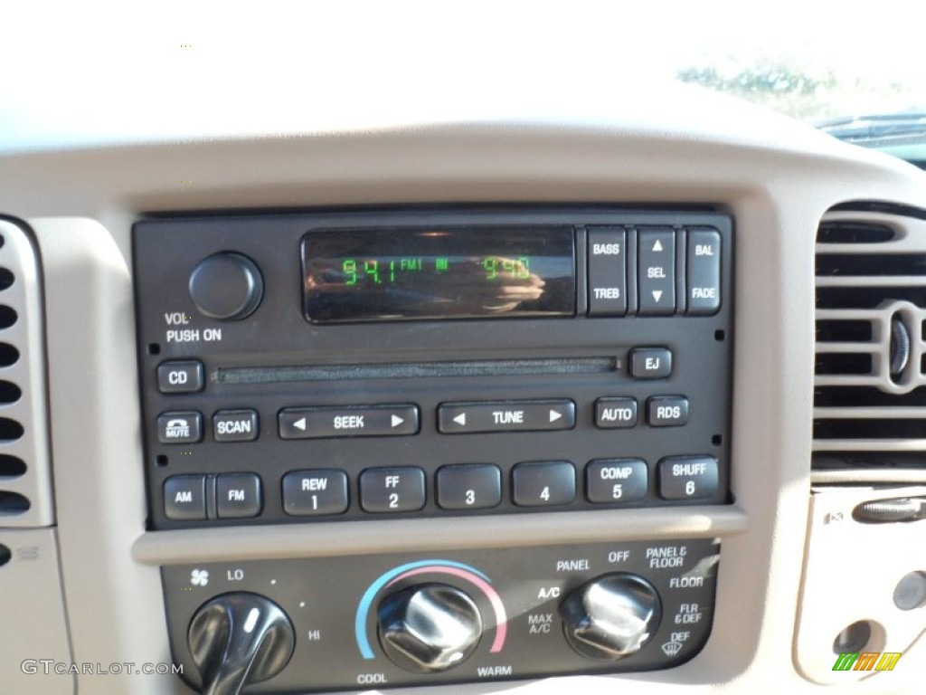 2002 F150 XLT SuperCab - Oxford White / Medium Parchment photo #40