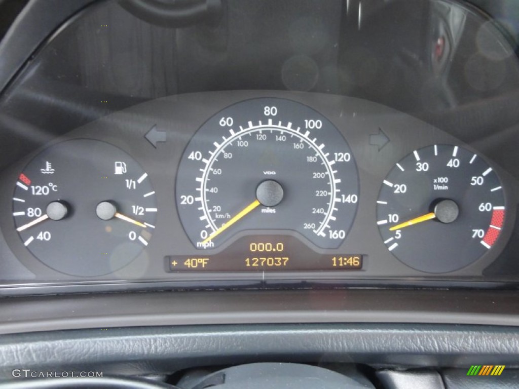 1999 Mercedes-Benz CLK 320 Convertible Gauges Photos