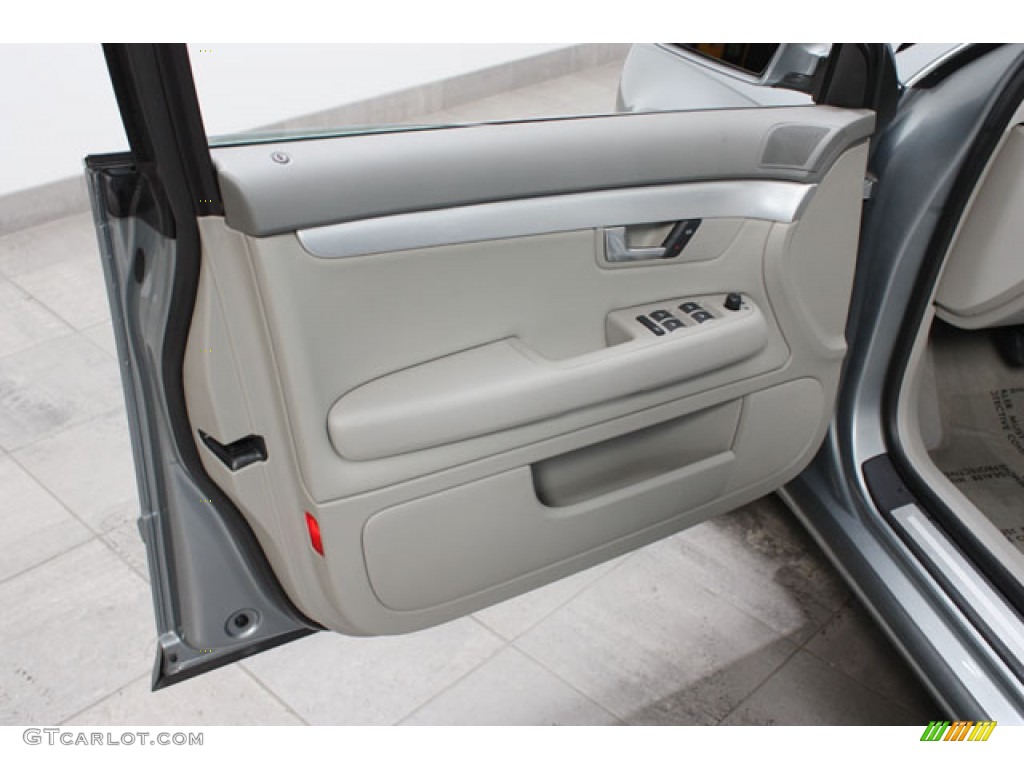 2005 Audi A4 2.0T quattro Sedan Door Panel Photos