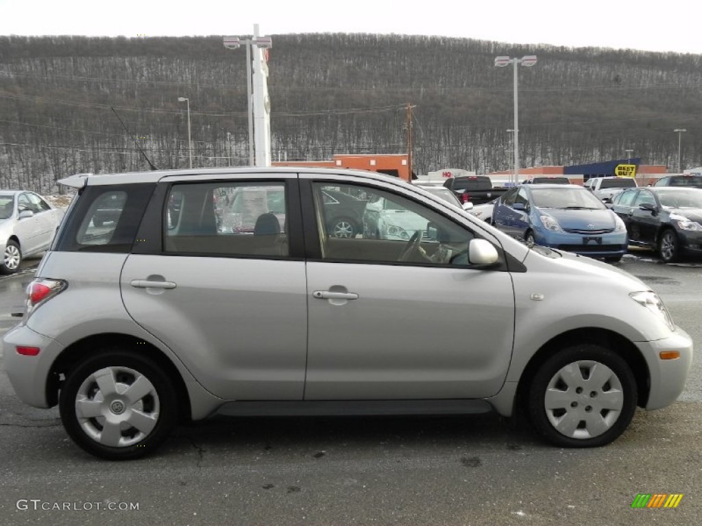 Silver Streak Mica 2004 Scion xA Standard xA Model Exterior Photo #59208500