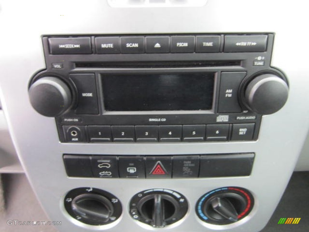 2007 Chrysler PT Cruiser Touring Convertible Audio System Photos