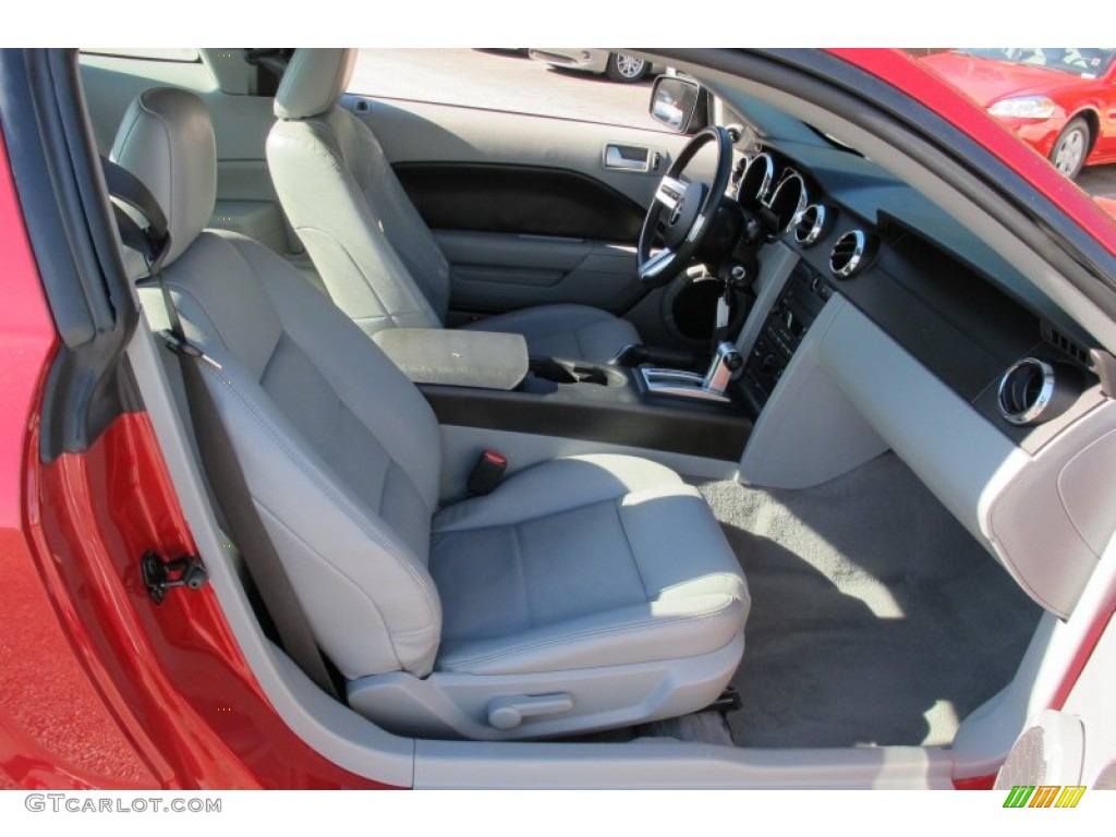 2008 Mustang V6 Premium Coupe - Dark Candy Apple Red / Light Graphite photo #8