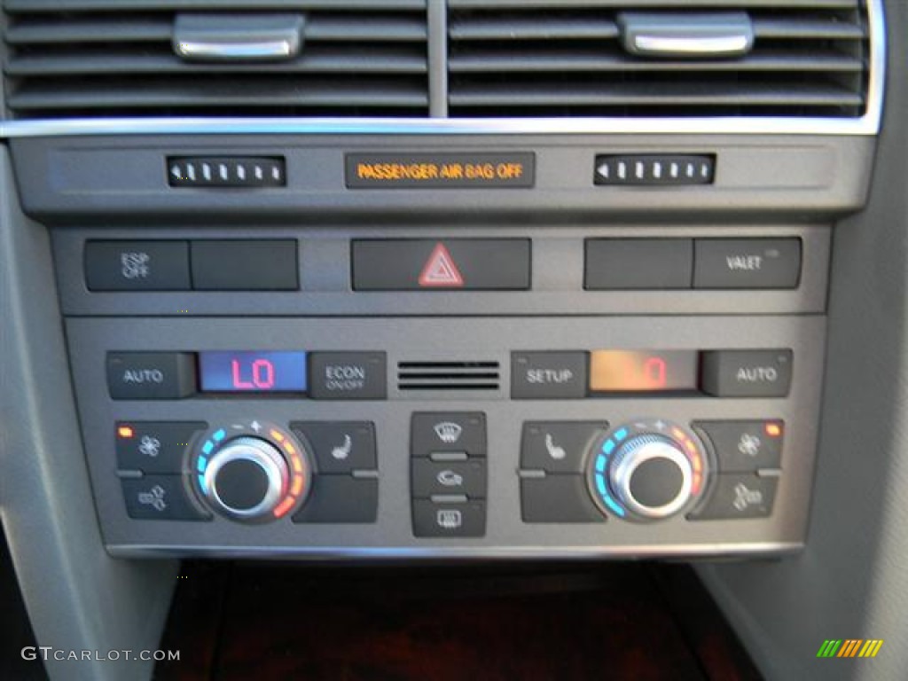 2006 Audi A6 4.2 quattro Sedan Controls Photo #59220228