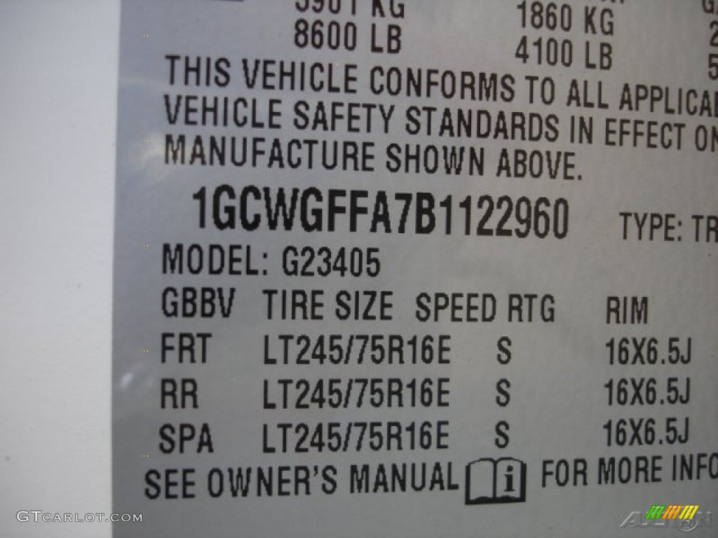 2011 Express 2500 Work Van - Summit White / Medium Pewter photo #15