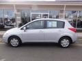Brillant Silver - Versa 1.8 S Hatchback Photo No. 3