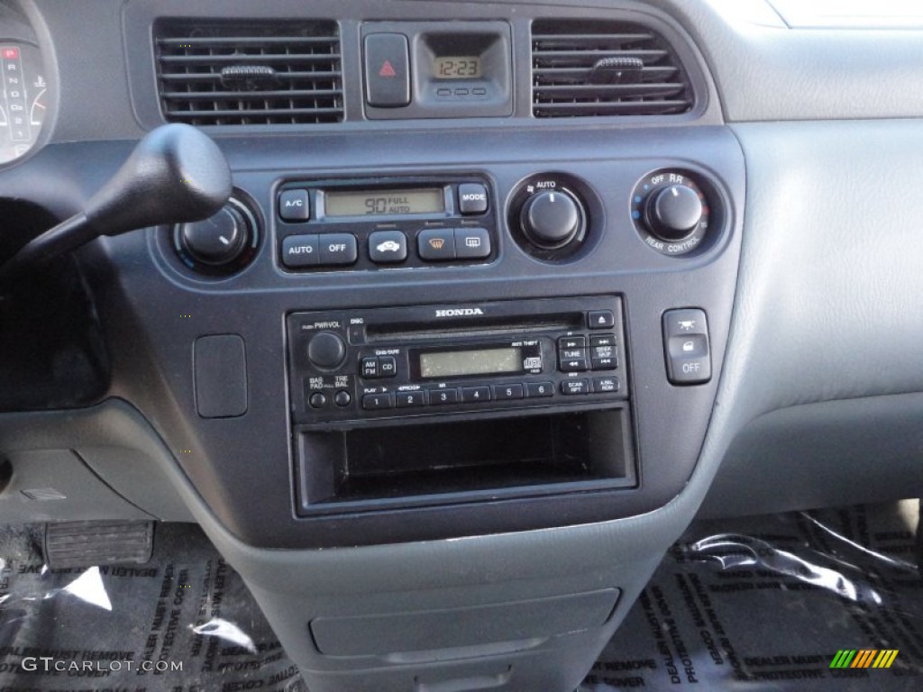 2002 Honda Odyssey EX-L Controls Photo #59230143