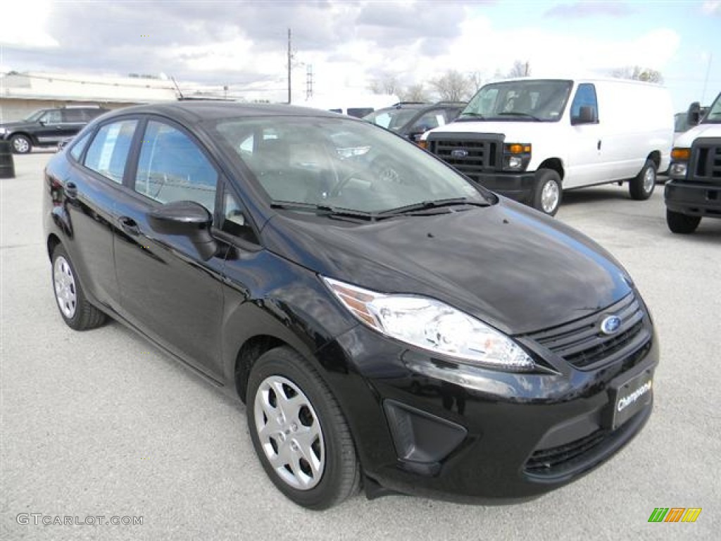 Tuxedo Black Metallic 2012 Ford Fiesta S Sedan Exterior Photo #59232176