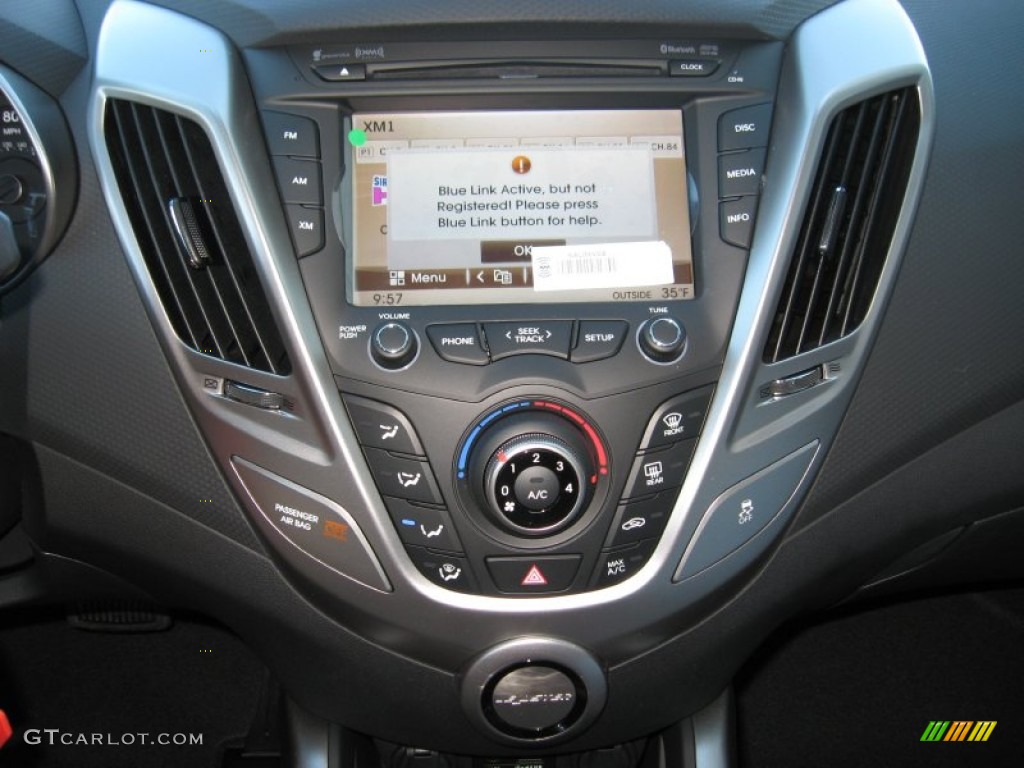 2012 Hyundai Veloster Standard Veloster Model Controls Photo #59234402
