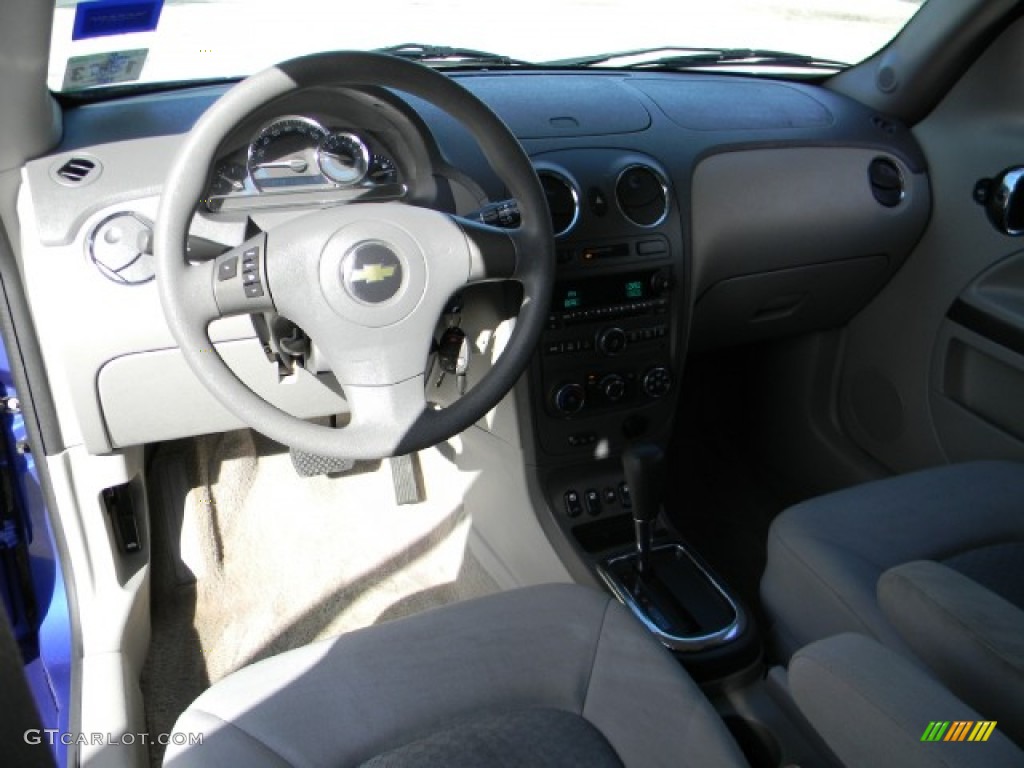 2006 HHR LT - Daytona Blue Metallic / Gray photo #9