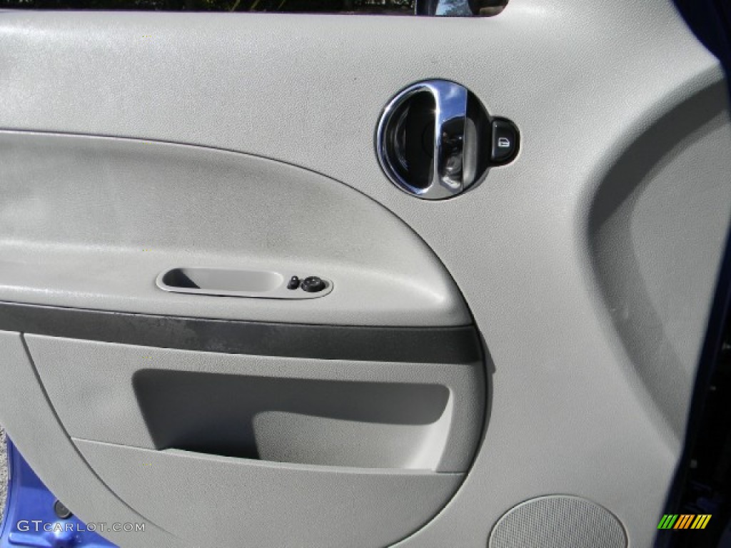 2006 HHR LT - Daytona Blue Metallic / Gray photo #12