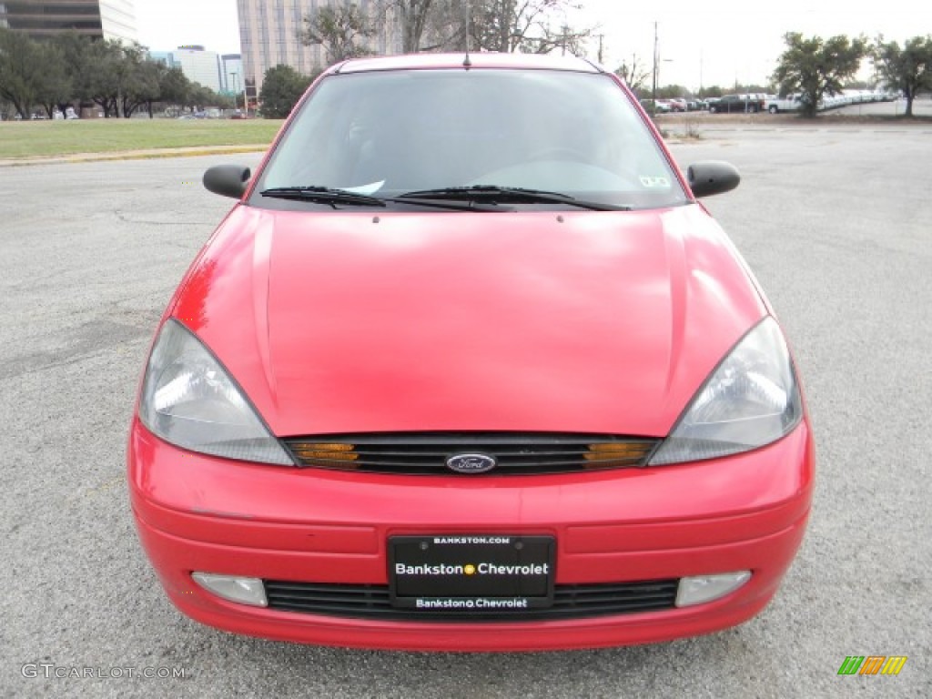2003 Focus ZX3 Coupe - Infra-Red / Medium Graphite photo #2