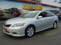 Classic Silver Metallic - Camry SE Photo No. 3