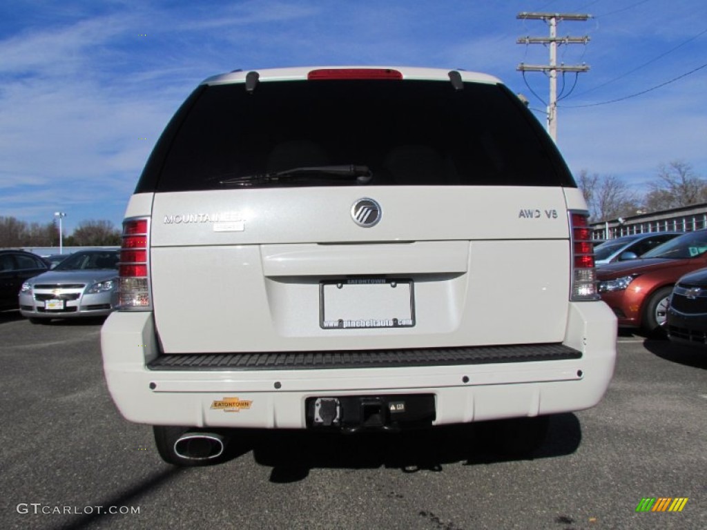 2004 Mountaineer V8 Premier AWD - Ceramic White Pearl / Medium Dark Parchment photo #6