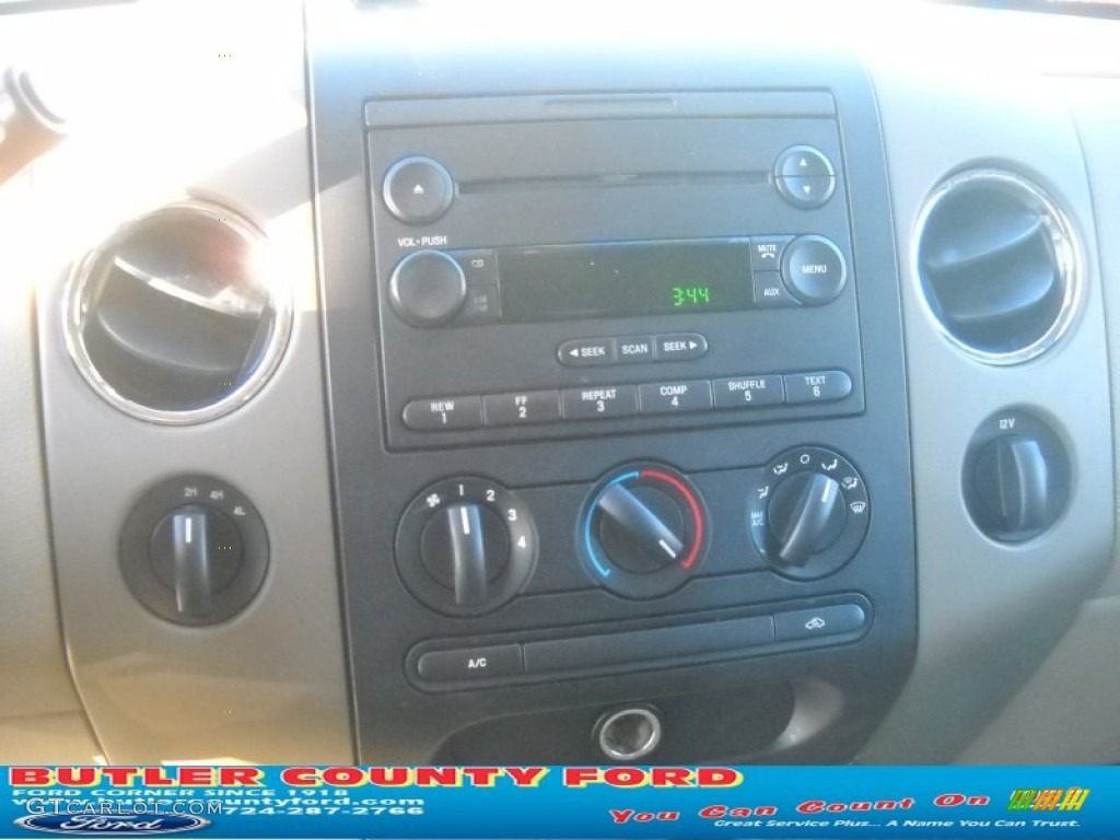 2004 F150 XLT SuperCrew 4x4 - Arizona Beige Metallic / Tan photo #22