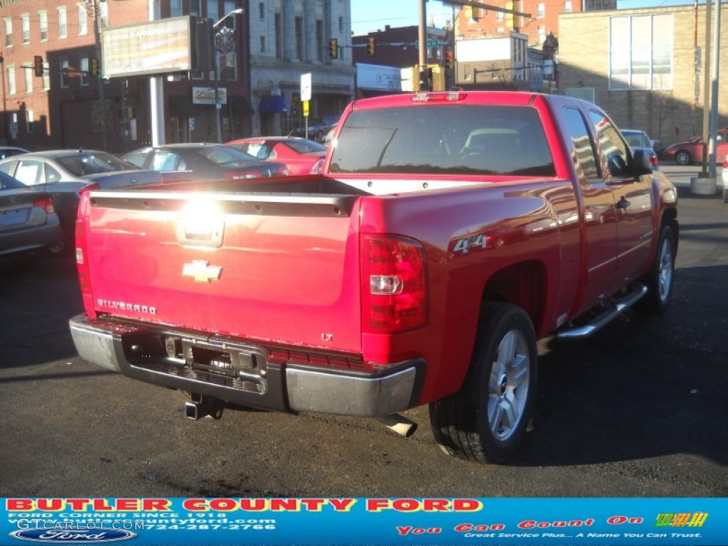 2008 Silverado 1500 LT Extended Cab 4x4 - Victory Red / Ebony photo #2