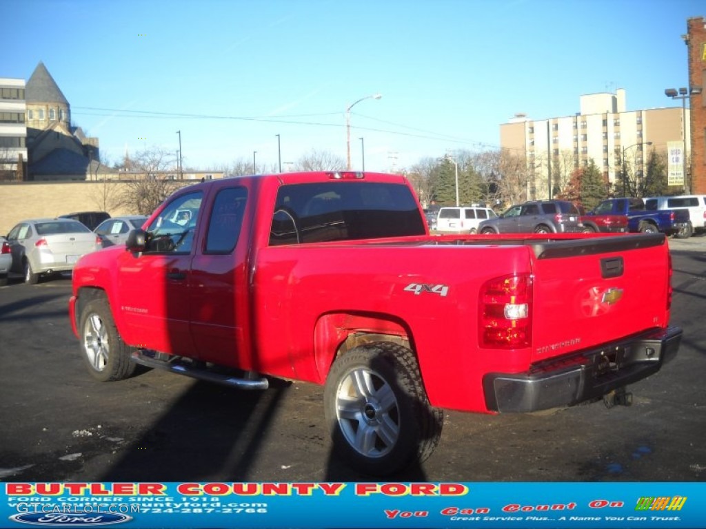 2008 Silverado 1500 LT Extended Cab 4x4 - Victory Red / Ebony photo #4