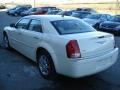 Cool Vanilla White - 300 C HEMI AWD Photo No. 6