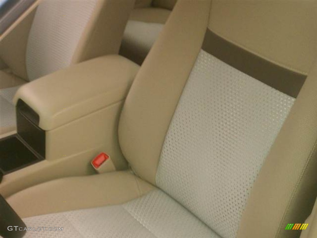 2012 Camry L - Clearwater Blue Metallic / Ivory photo #11
