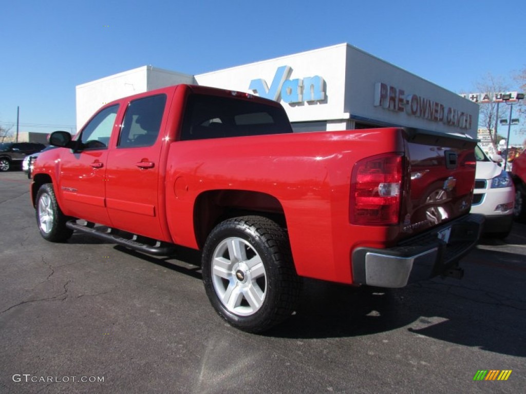 2008 Silverado 1500 LT Crew Cab - Victory Red / Light Cashmere/Ebony Accents photo #5