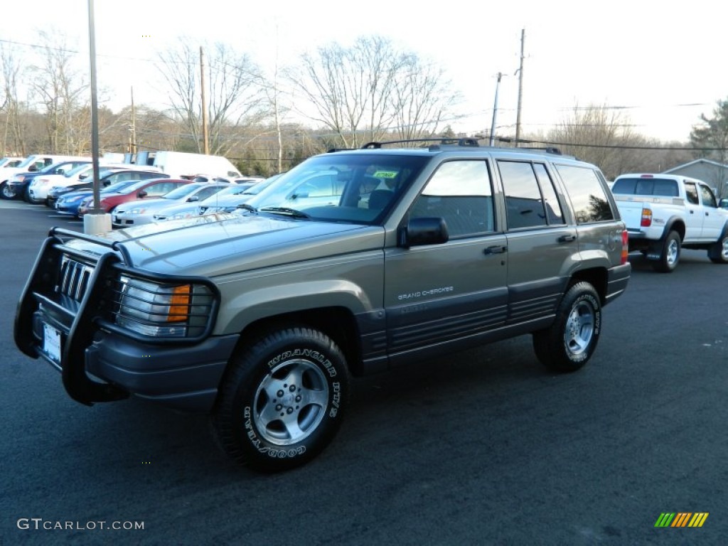 1998 Grand Cherokee Laredo 4x4 - Char Gold Satin Glow / Black photo #1