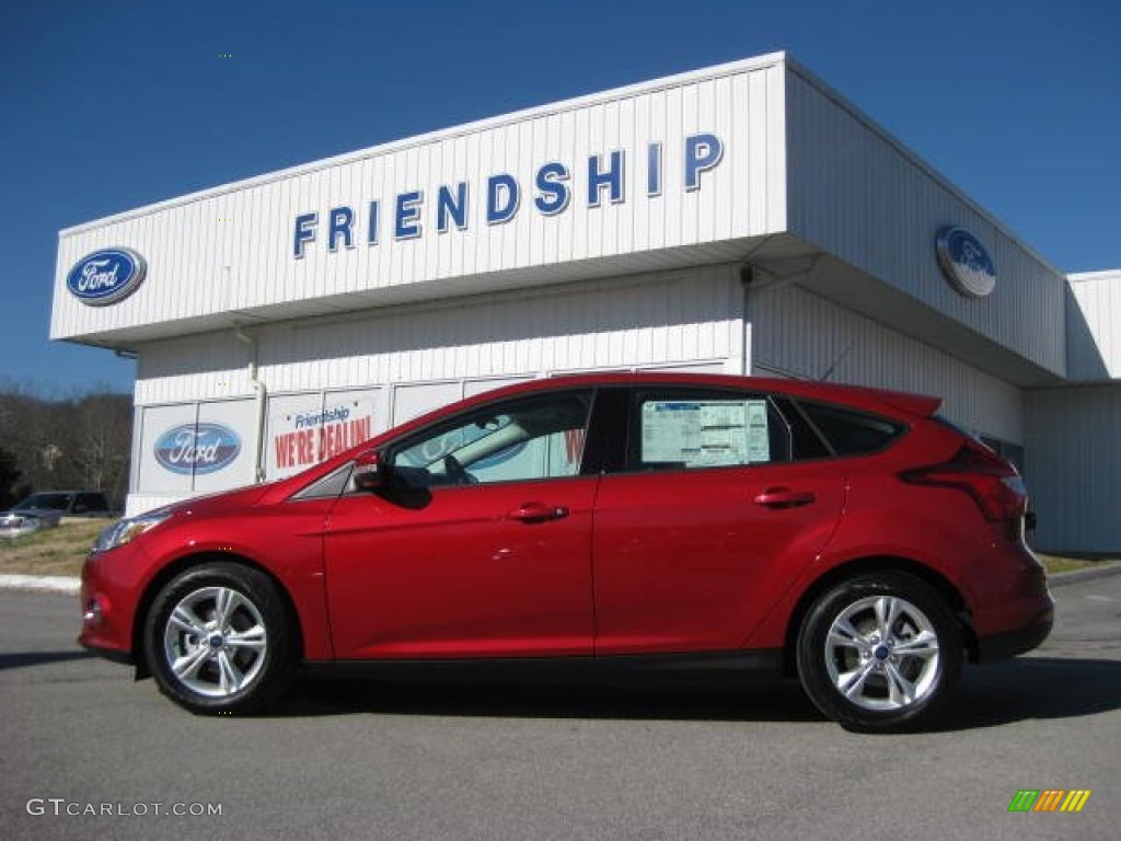 2012 Focus SE Sport 5-Door - Red Candy Metallic / Two-Tone Sport photo #1